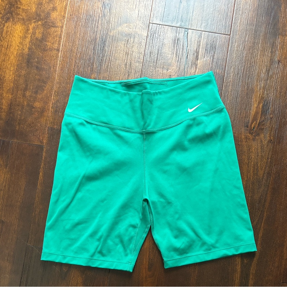 Nike Women's green biker shorts